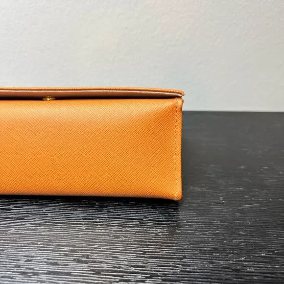 🆕 NWOT Tory Burch Sunglasses Case Orange with Gold Emblem Logo Leather Like - Picture 10 of 11
